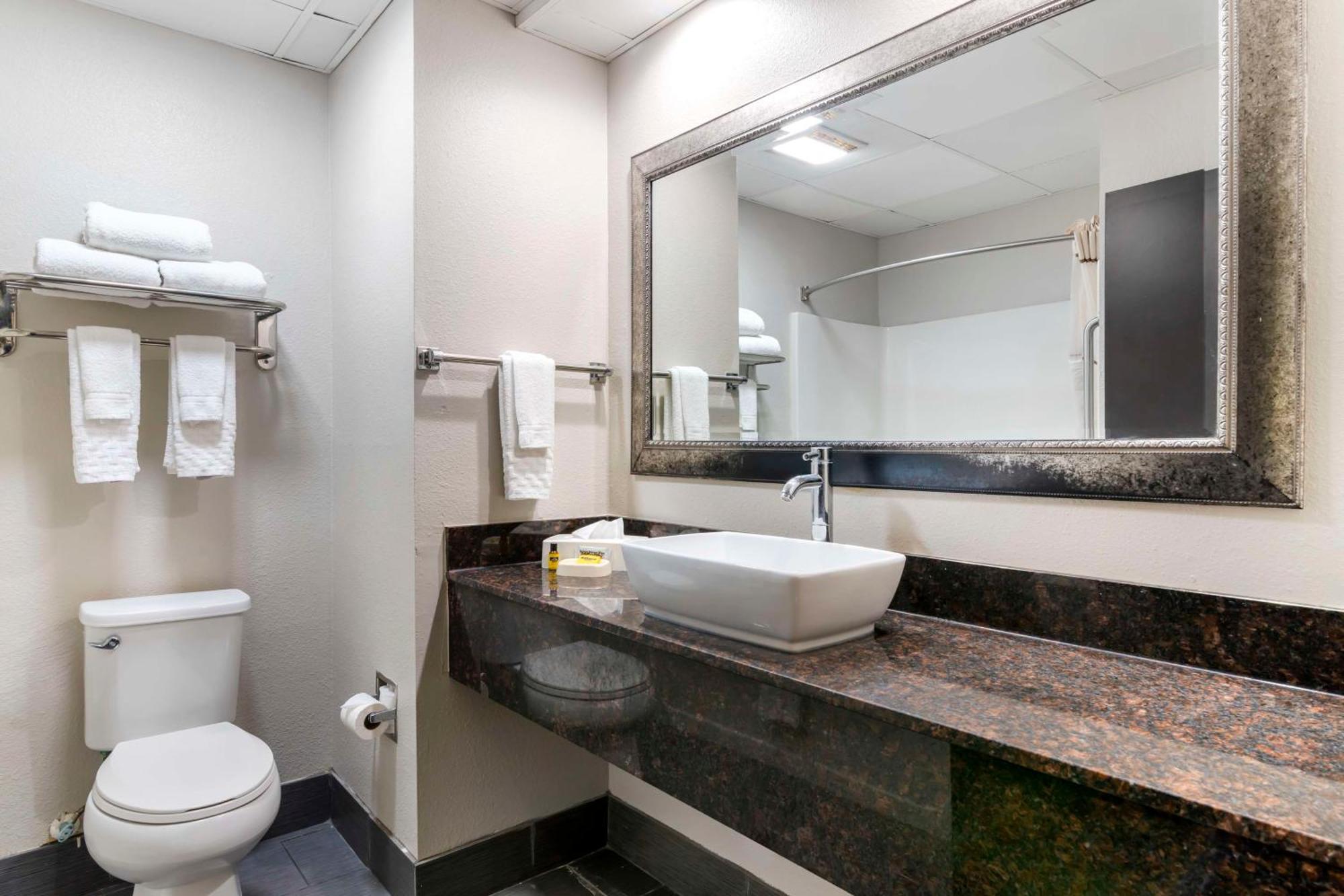 Best Western Savannah Airport Inn & Suites Pooler Esterno foto