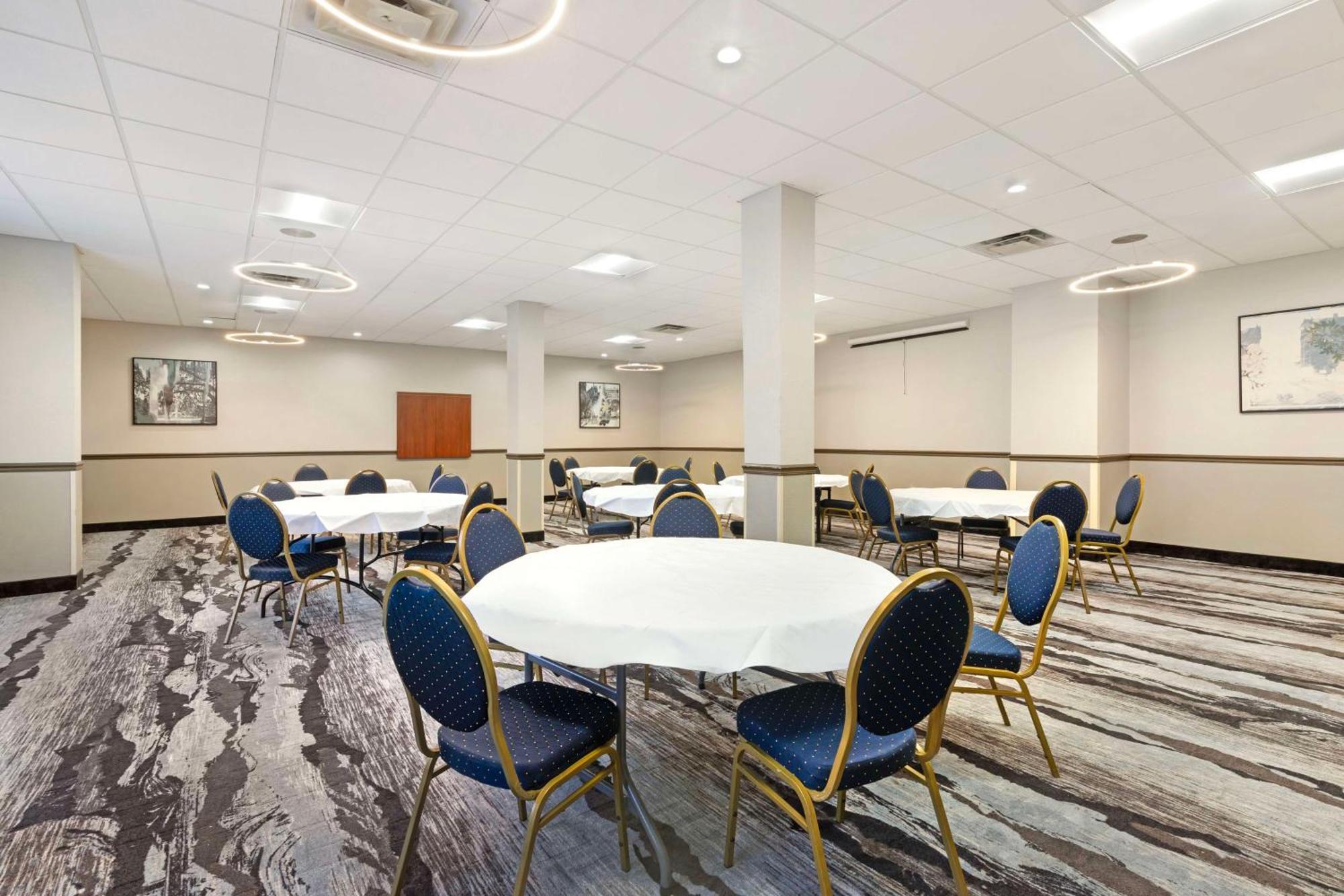 Best Western Savannah Airport Inn & Suites Pooler Esterno foto