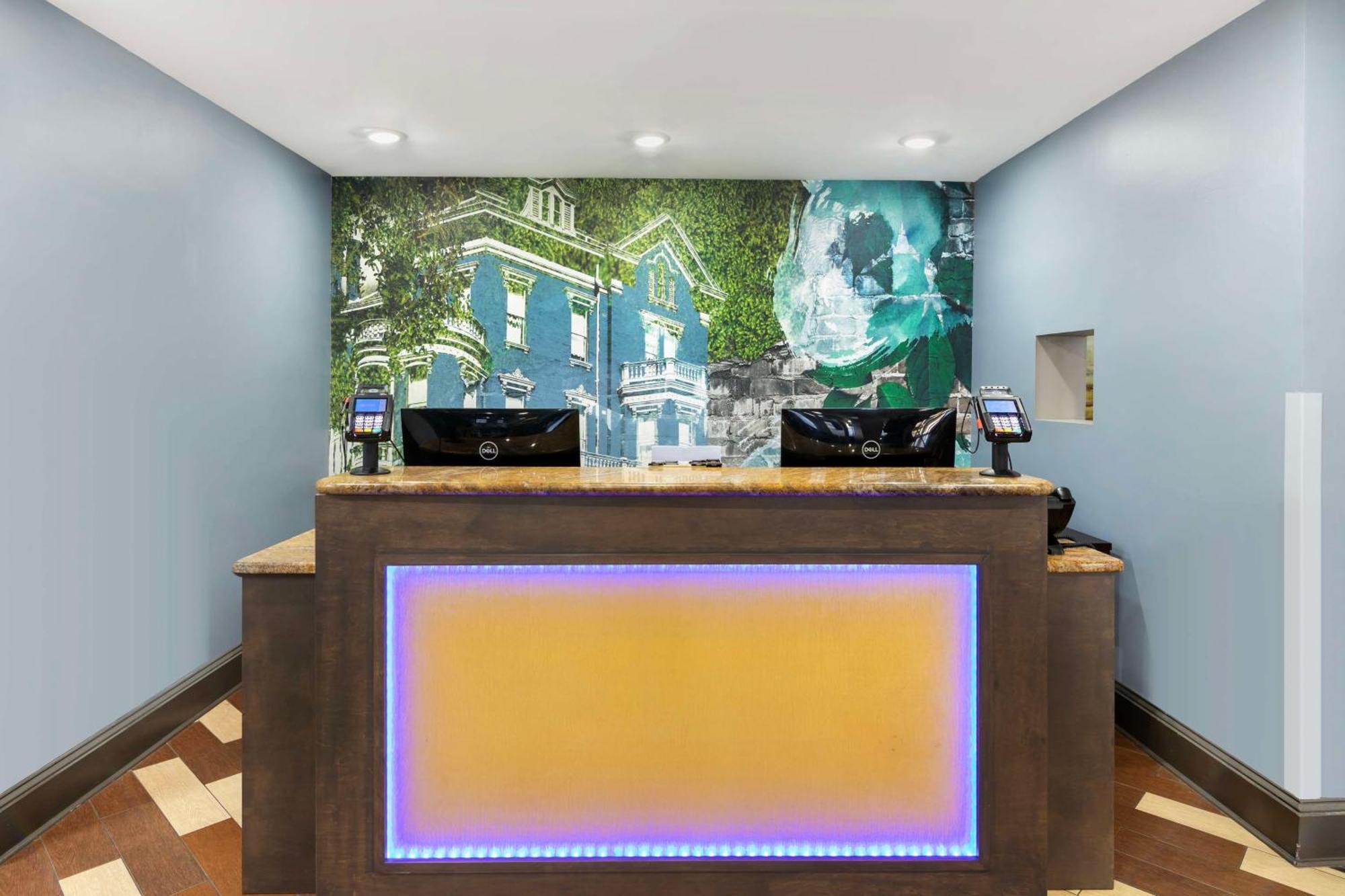 Best Western Savannah Airport Inn & Suites Pooler Esterno foto