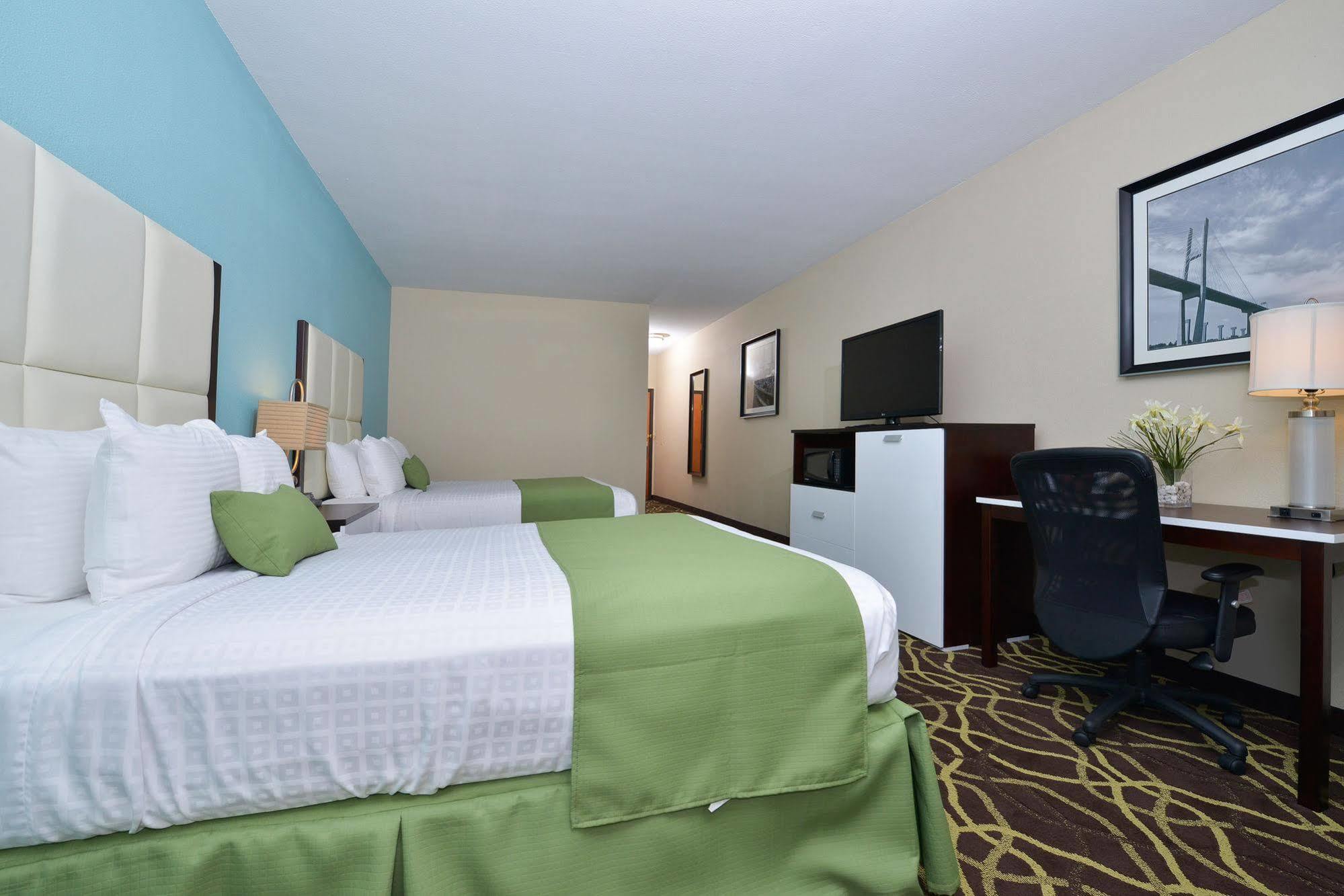 Best Western Savannah Airport Inn & Suites Pooler Esterno foto